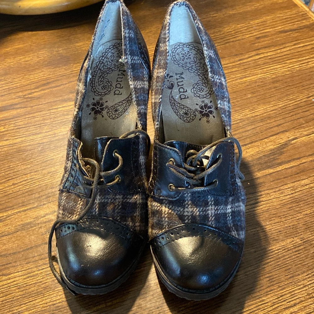 9.5 heels by Mudd